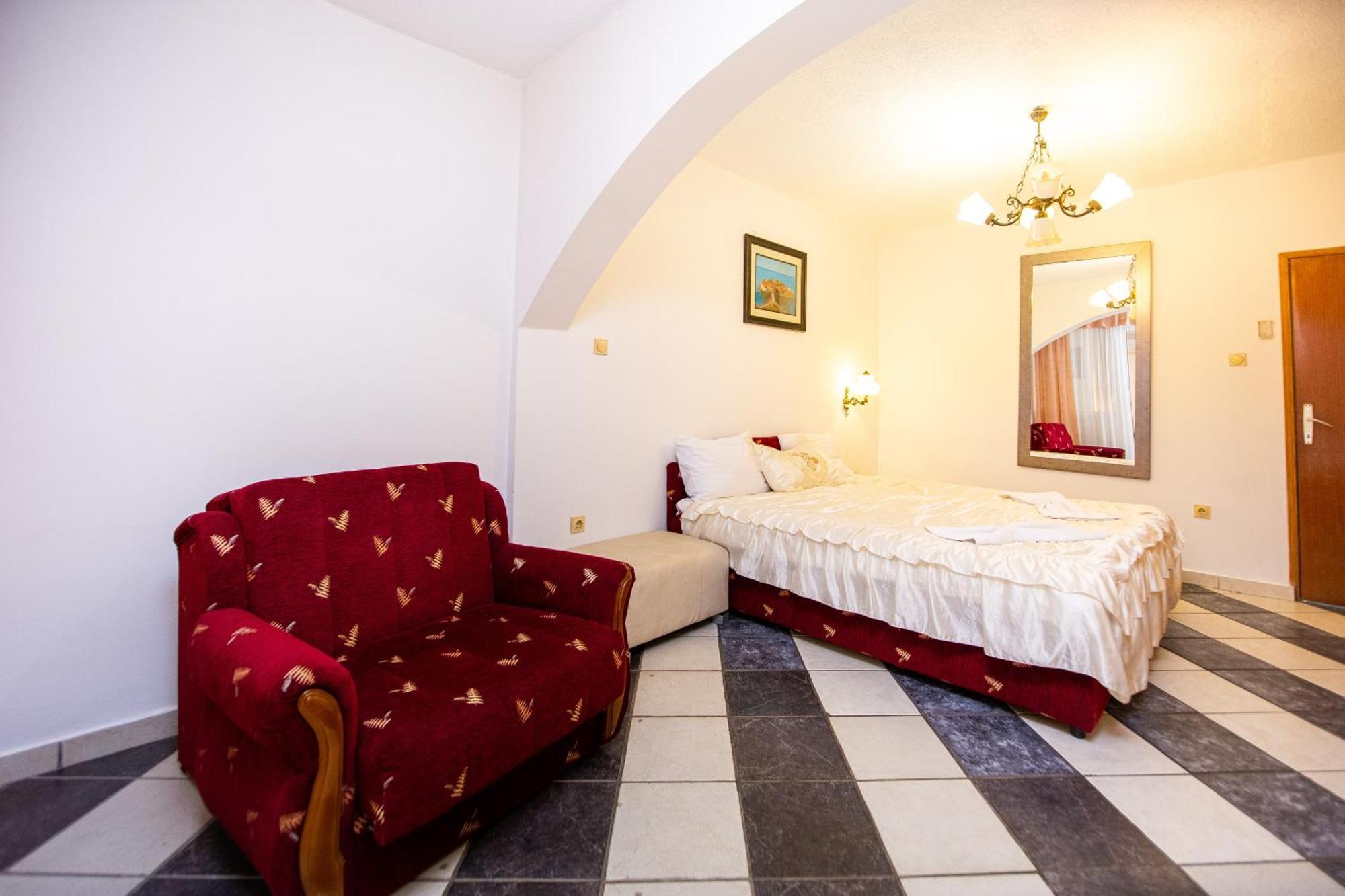 Saki Apartments Budva Room photo